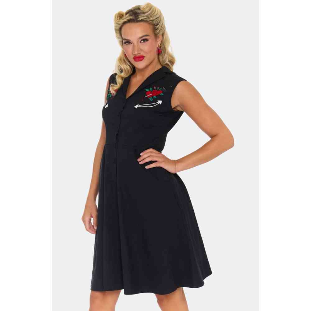 Voodoo Vixen - Heart & Dagger Embroidered Flare Kleid - Schwarz